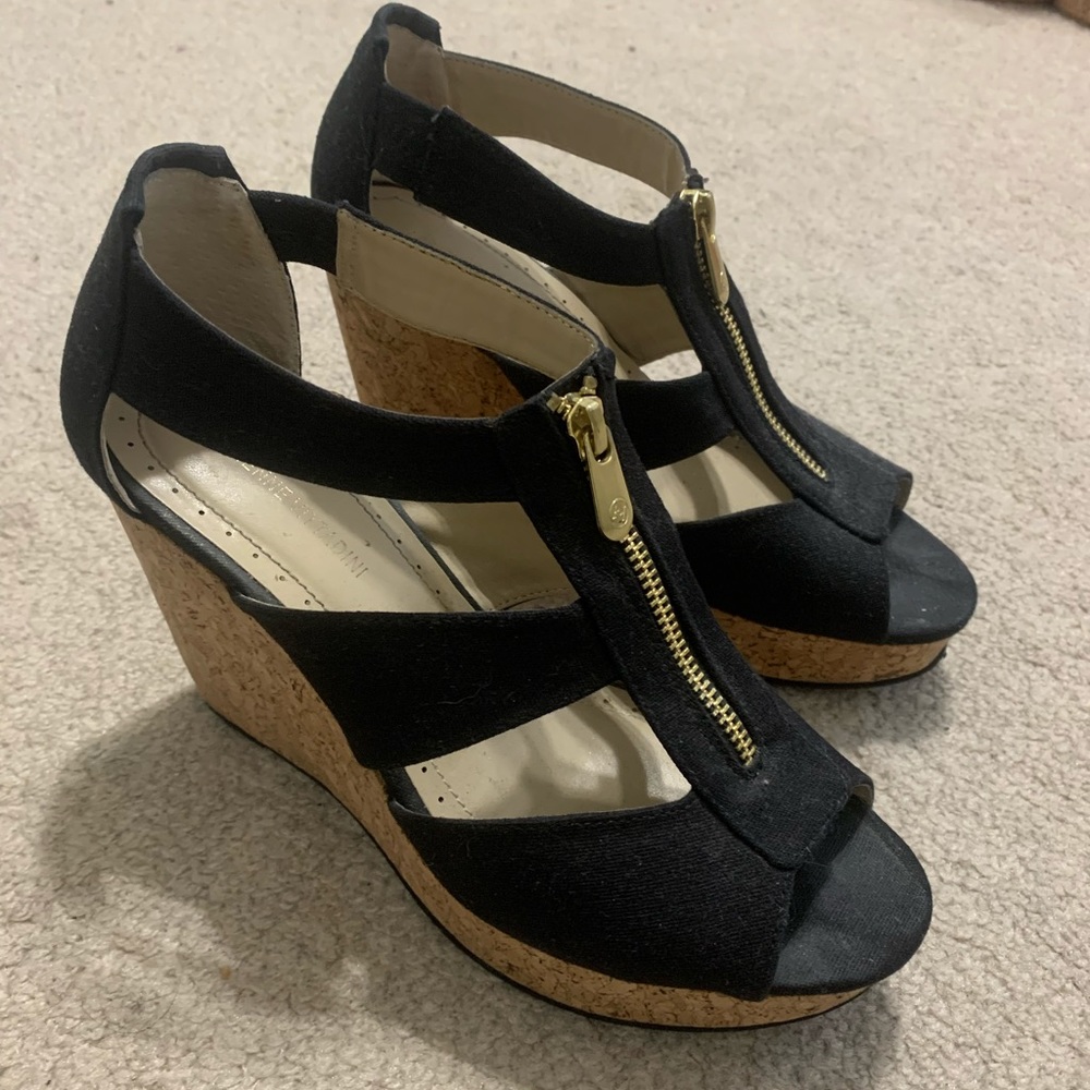 Black cork wedges